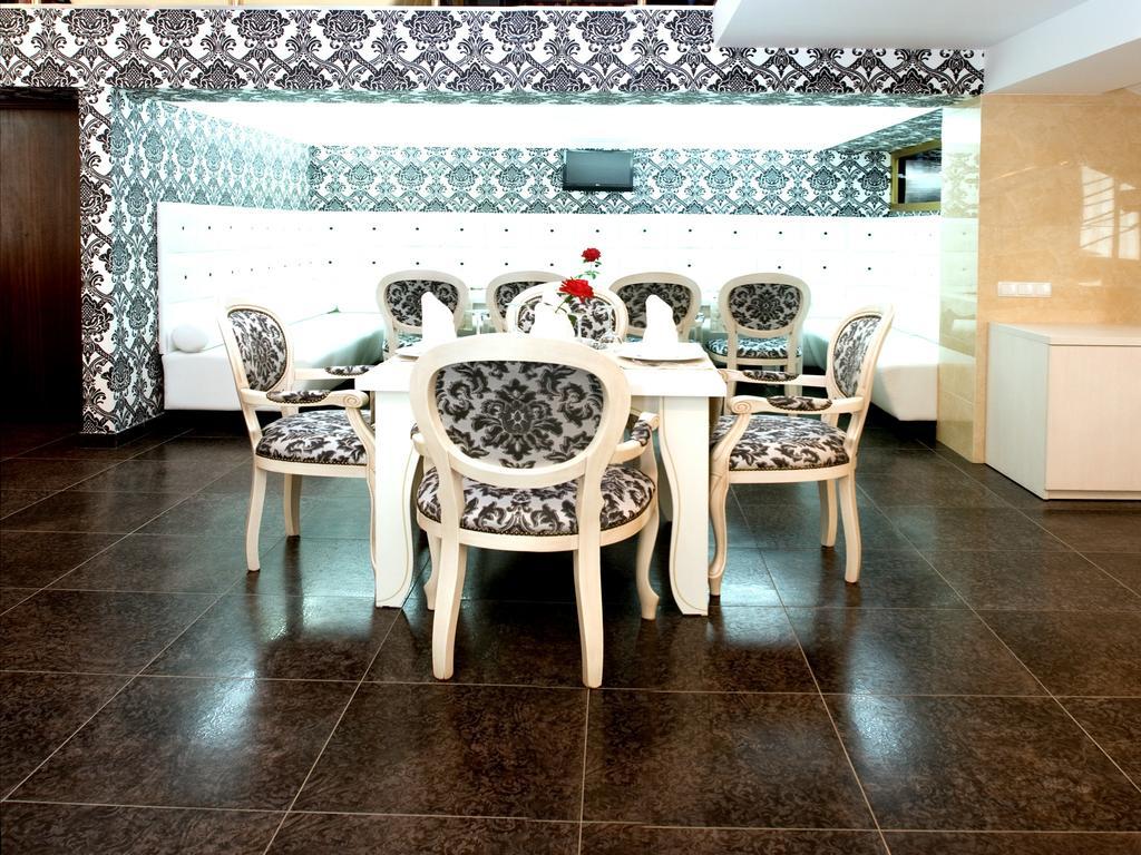 Manhattan Hotel & Restaurant Kisinyov Étterem fotó