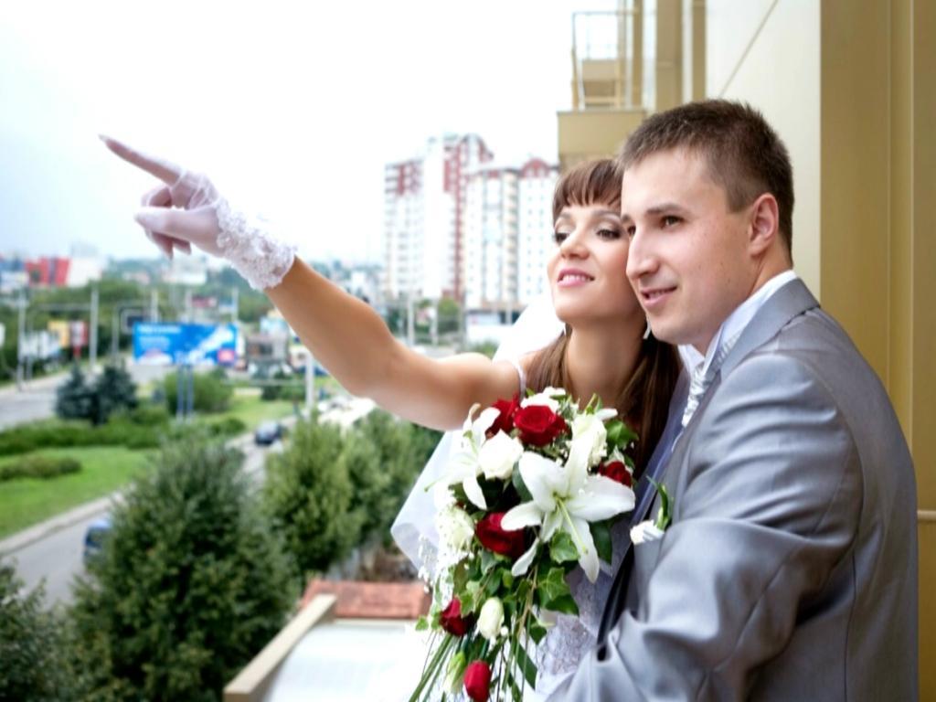 Manhattan Hotel & Restaurant Kisinyov Kültér fotó