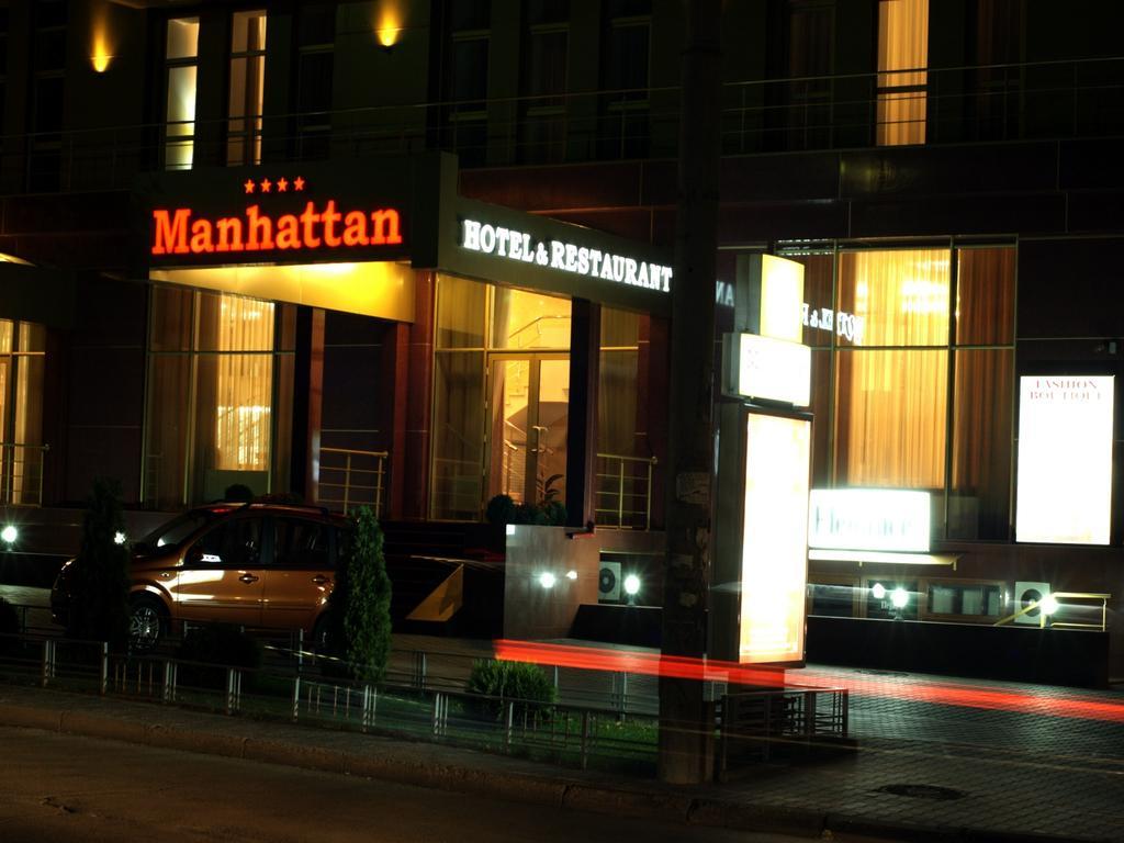 Manhattan Hotel & Restaurant Kisinyov Kültér fotó
